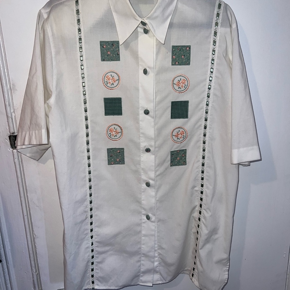Vintage German Landhaus style YESSICA embroidery and patchwork shirt